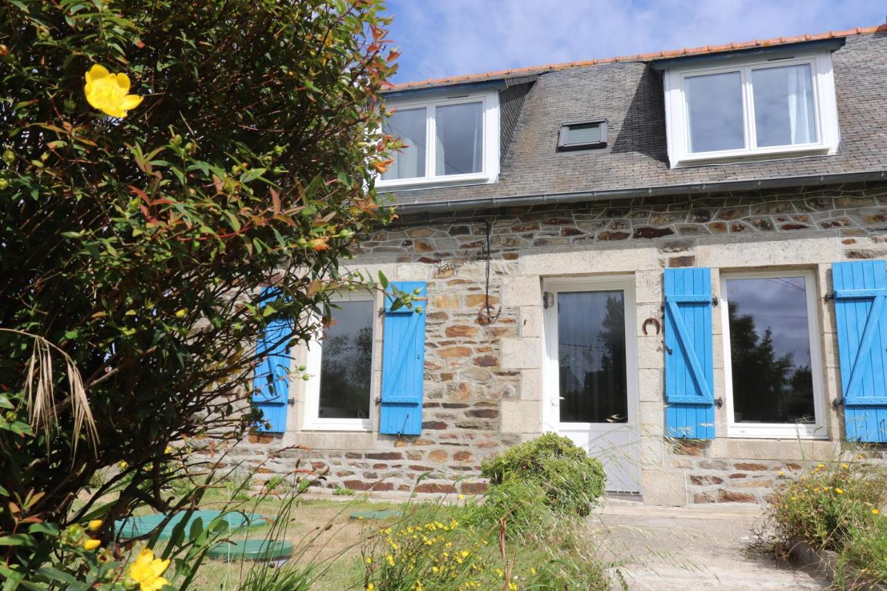 Maison de pêcheur breton Long Avel Ploubazlanec Extérieur photo